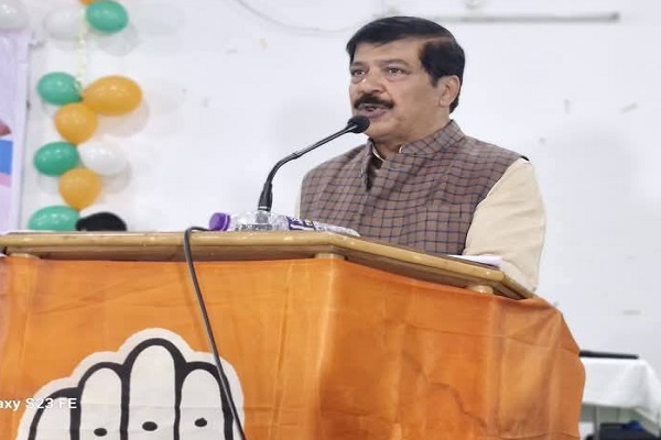 त्रिपुरा विधानसभा में कांग्रेस विधायक सुदीप रॉय बर्मन का हंगामा, भूमि घोटाले की सीबीआई जांच की मांग