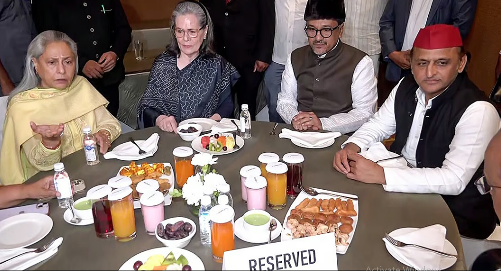 IUML की रोजा इफ्तार पार्टी में सोनिया गांधी, मल्लिकार्जुन खड़गे और अखिलेश यादव की मौजूदगी, विपक्षी एकजुटता का दिखा संदेश