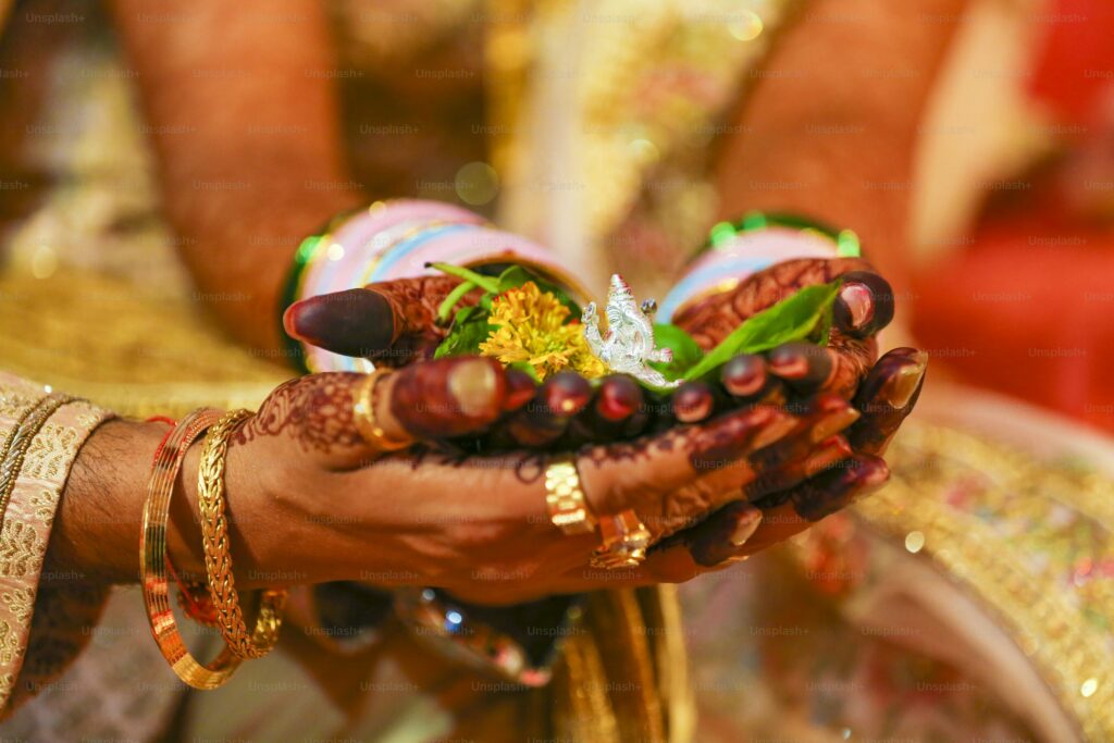 लिव-इन संबंधों का तामसी भ्रमजाल : प्रेम या सामाजिक भ्रम?