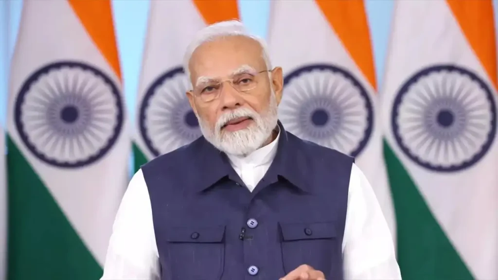प्रधानमंत्री मोदी का संदेश: “आंतरिक सुरक्षा मजबूत करना है आपकी पहली जिम्मेदारी” — 51,000 नई नियुक्तियों के साथ नया भारत तैयार