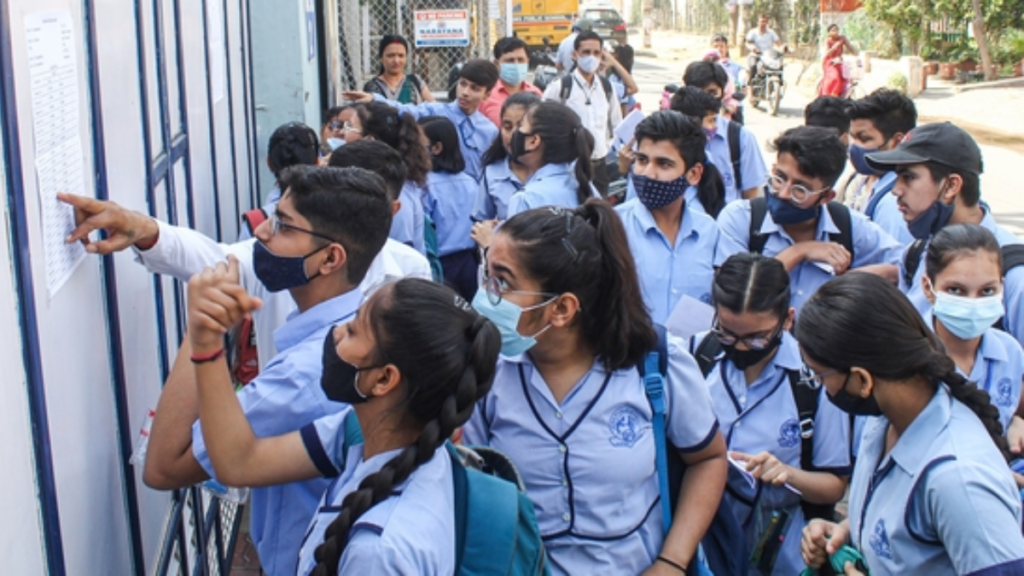 उत्तराखंड बोर्ड कक्षा 10 परिणाम 2025 घोषित: 90.77% छात्र पास, लड़कियों ने फिर लड़कों को पछाड़ा