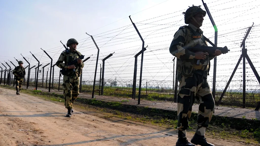 “तीसरी रात लगातार एलओसी पर सीजफायर का उल्लंघन, भारतीय सेना ने पाकिस्तान को दिया करारा जवाब!”