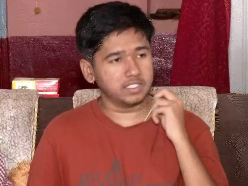 अपने ही देश में हिंदुओं पर अत्याचार: क्या ब्राह्मण होना अब अपराध है? अपने ही देश में हिंदुओं पर अत्याचार: क्या ब्राह्मण होना अब अपराध है?