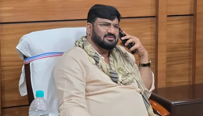 “मुस्लिमों के लिए संविधान से पहले शरीयत”: आंबेडकर जयंती पर झारखंड के मंत्री हफीजुल हसन अंसारी का बयान बना विवाद का कारण