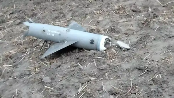 जंग खत्म, लेकिन मौत अब भी ज़िंदा है! सीमावर्ती इलाकों में बिखरा है UXO का खौफनाक मलबा — हर कदम पर मंडरा रहा है विस्फोट का खतरा!