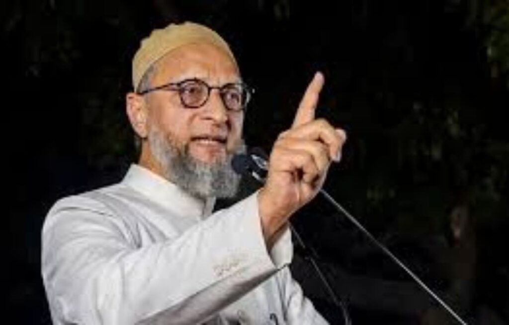 पाक सेना चीफ असीम मुनीर को ओवैसी ने घोषित किया “स्टूपिड जोकर”, कहा – ‘नकल करने के लिए भी अक़ल चाहिए’ पाक सेना चीफ असीम मुनीर को ओवैसी ने घोषित किया "स्टूपिड जोकर", कहा – 'नकल करने के लिए भी अक़ल चाहिए'
