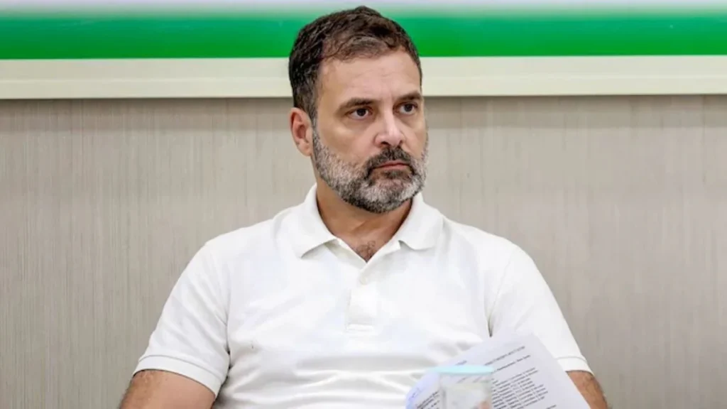 “थंडर बनाम ब्लंडर”: मोदी पर ‘सरेंडर’ टिप्पणी को लेकर राहुल गांधी पर BJP का तीखा वार राहुल गांधी का दावा - 'महाराष्ट्र में मैच फिक्सिंग'