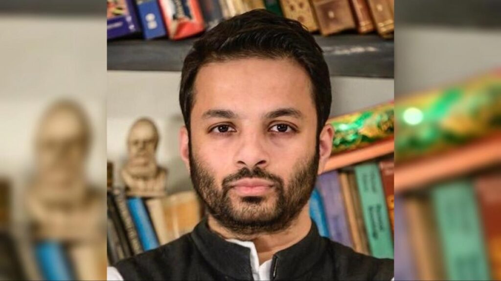 सुप्रीम कोर्ट ने अशोका विश्वविद्यालय के प्रोफेसर अली खान महमूदाबाद को अंतरिम जमानत दी, SIT के गठन का आदेश सुप्रीम कोर्ट ने अशोका विश्वविद्यालय के प्रोफेसर अली खान महमूदाबाद को अंतरिम जमानत दी, SIT के गठन का आदेश