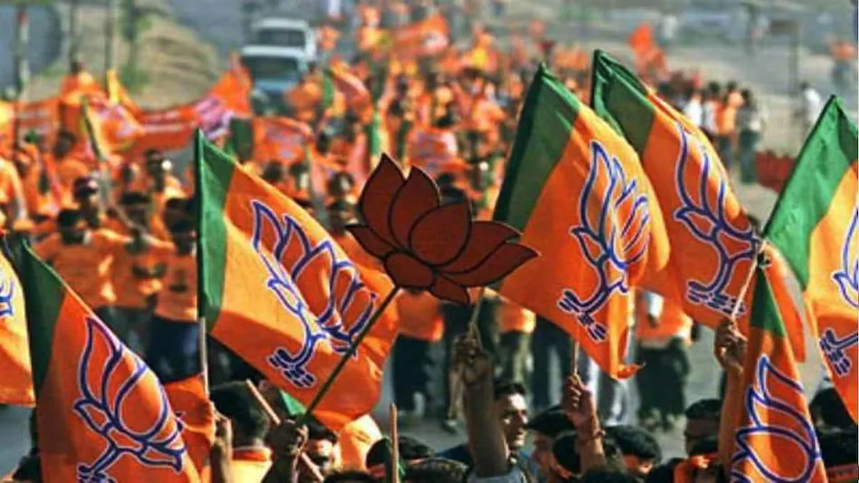 बीजेपी ने दो बागी विधायकों को 6 साल के लिए पार्टी से निष्कासित किया ! बीजेपी ने दो बागी विधायकों को 6 साल के लिए पार्टी से निष्कासित किया !
