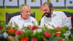 नीति पर नरमी या रणनीति? शिक्षा में भी राजनीति ! केरल के सीएम की बदली हुई भाषा नीति पर नरमी या रणनीति? शिक्षा में भी राजनीति ! केरल के सीएम की बदली हुई भाषा