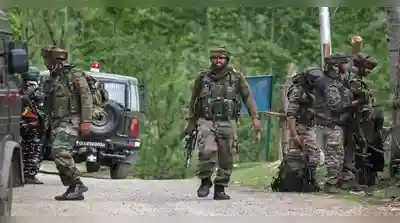 शोपियां में बड़ा एनकाउंटर: 4 आतंकी घिरे, ऑपरेशन सिंदूर के बाद कश्मीर में फिर गरजा भारत का जवाब