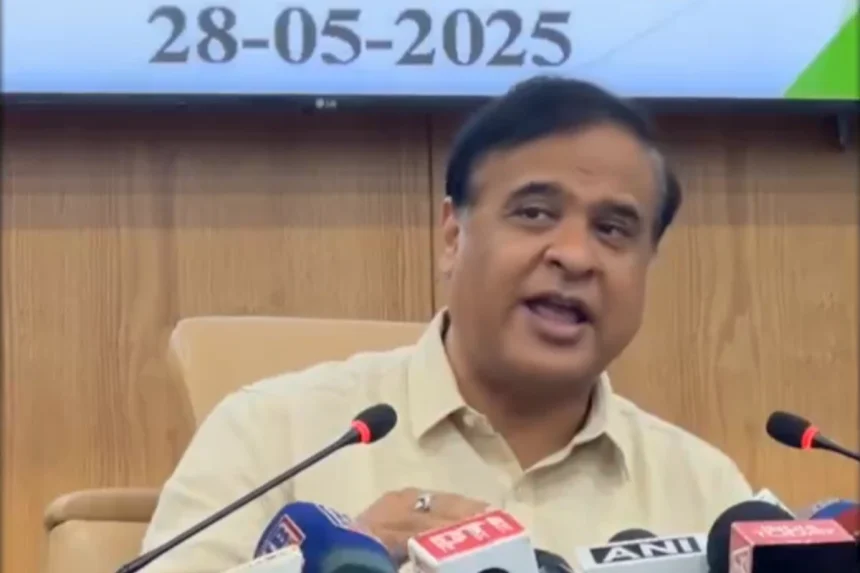 मूल निवासियों को हथियार लाइसेंस प्रदान करने की योजना : सीमावर्ती क्षेत्रों में असम सरकार का विशेष निर्णय असम सरकार का विशेष निर्णय: सीमावर्ती क्षेत्रों में मूल निवासियों को हथियार लाइसेंस प्रदान करने की योजना