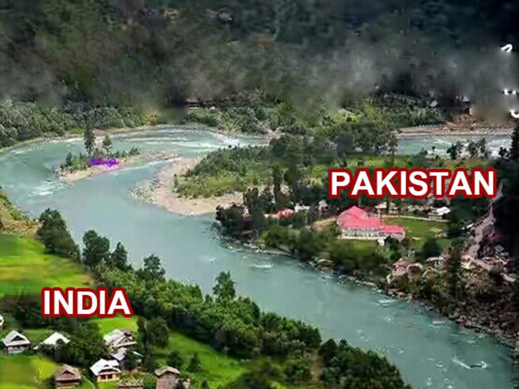 पहलगाम हमला: एलओसी के पास मदरसों के छात्रों को युद्ध का प्रशिक्षण , नीलम घाटी पर्यटकों से ख़ाली, युद्ध जैसी तैयारी पहलगाम हमला: एलओसी के पास मदरसों के छात्रों को युद्ध का प्रशिक्षण , नीलम घाटी पर्यटकों से ख़ाली, युद्ध जैसी तैयारी