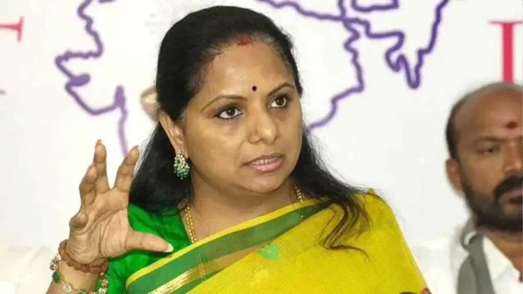 हैदराबाद : बीआरएस से नाराज़ के. कविता ने दी नई पार्टी की चेतावनी, भाजपा से विलय के प्रयासों का किया खुला विरोध हैदराबाद : बीआरएस से नाराज़ के. कविता ने दी नई पार्टी की चेतावनी, भाजपा से विलय के प्रयासों का किया खुला विरोध