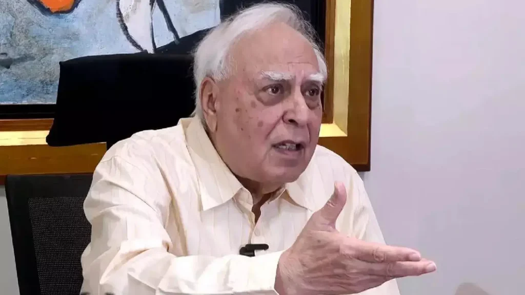 कपिल सिब्बल का ₹50 करोड़ हेल्थ बीमा फंड विवादों में, नए SCBA अध्यक्ष ने जताई आपत्ति कपिल सिब्बल का ₹50 करोड़ हेल्थ बीमा फंड विवादों में, नए SCBA अध्यक्ष ने जताई आपत्ति