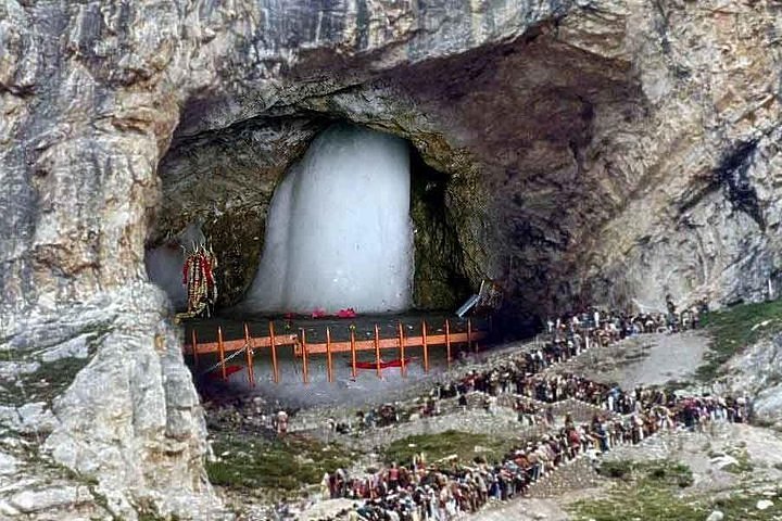 अमरनाथ यात्रा 2025: बालटाल और पहलगाम मार्ग ‘नो फ्लाइंग जोन’ घोषित, ड्रोन और UAV पर रोक