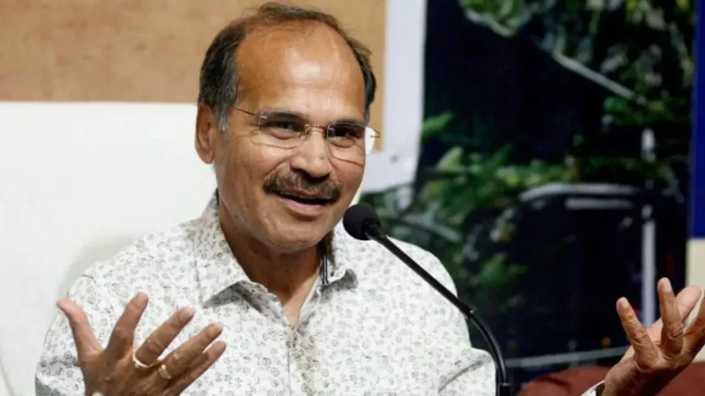 बंगाल में चुनावी उठापटक शुरू: कांग्रेस विधायक तृणमूल में, अधीर रंजन ने की तृणमूल में सेंधमारी बंगाल में चुनावी उठापटक शुरू: कांग्रेस विधायक तृणमूल में, अधीर रंजन ने की तृणमूल में सेंधमारी