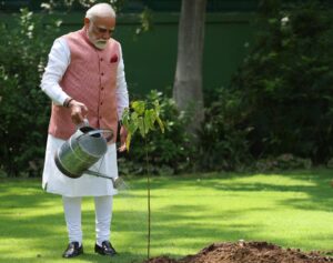एक सहानुभूतिपूर्ण सरकार, गरीब कल्याण के लिए समर्पित: प्रधानमंत्री मोदी एक सहानुभूतिपूर्ण सरकार, गरीब कल्याण के लिए समर्पित: प्रधानमंत्री मोदी