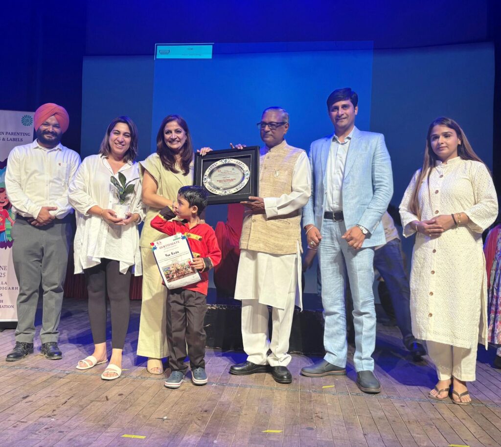 सत्य पाल जैन ने पंजाब कला भवन में आधुनिक पालन-पोषण पर बच्चों के नाटक का उद्घाटन किया