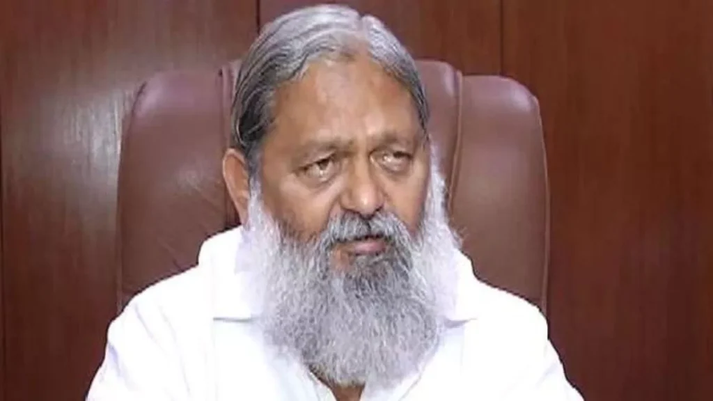 ऊर्जा मंत्री अनिल विज का बड़ा एक्शन, 15 दिन से खराब ट्रांसफॉर्मर नहीं बदलने पर जेई निलंबित