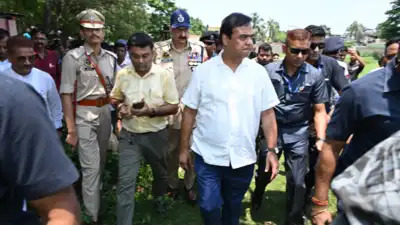 CM हिमंत का एक्शन मोड: पत्थरबाज़ों को देखते ही गोली मारने का आदेश, रैपिड फोर्स तैनात!