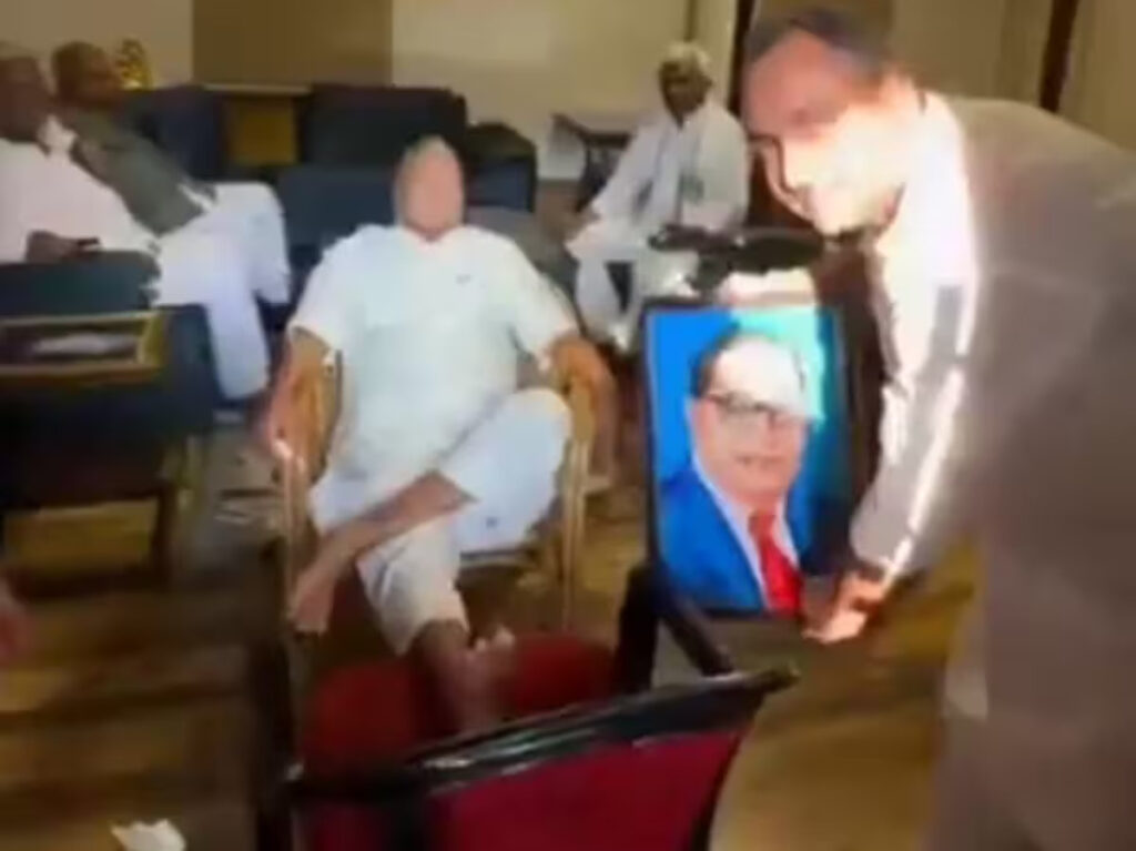 आंबेडकर जयंती पर लालू यादव ने किया अपमान? वीडियो पर राजनीतिक हंगामा, NDA ने RJD को घेरा