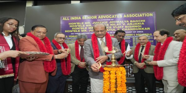सुप्रीम कोर्ट के न्यायाधीश की चेतावनी: AI से बन रहे ‘फर्जी निर्णय’, खतरे में न्यायिक प्रक्रिया