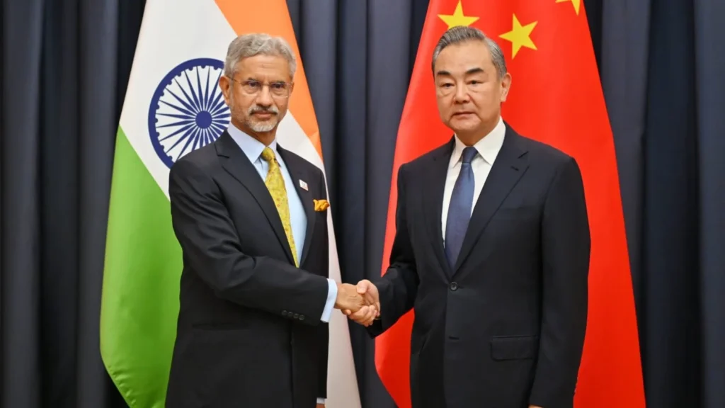 चीन, तिब्बत और एस. जयशंकर: जब कूटनीति में अधिक मायने रखती है चुप्पी चीन, तिब्बत और एस. जयशंकर: जब कूटनीति में अधिक मायने रखती है चुप्पी