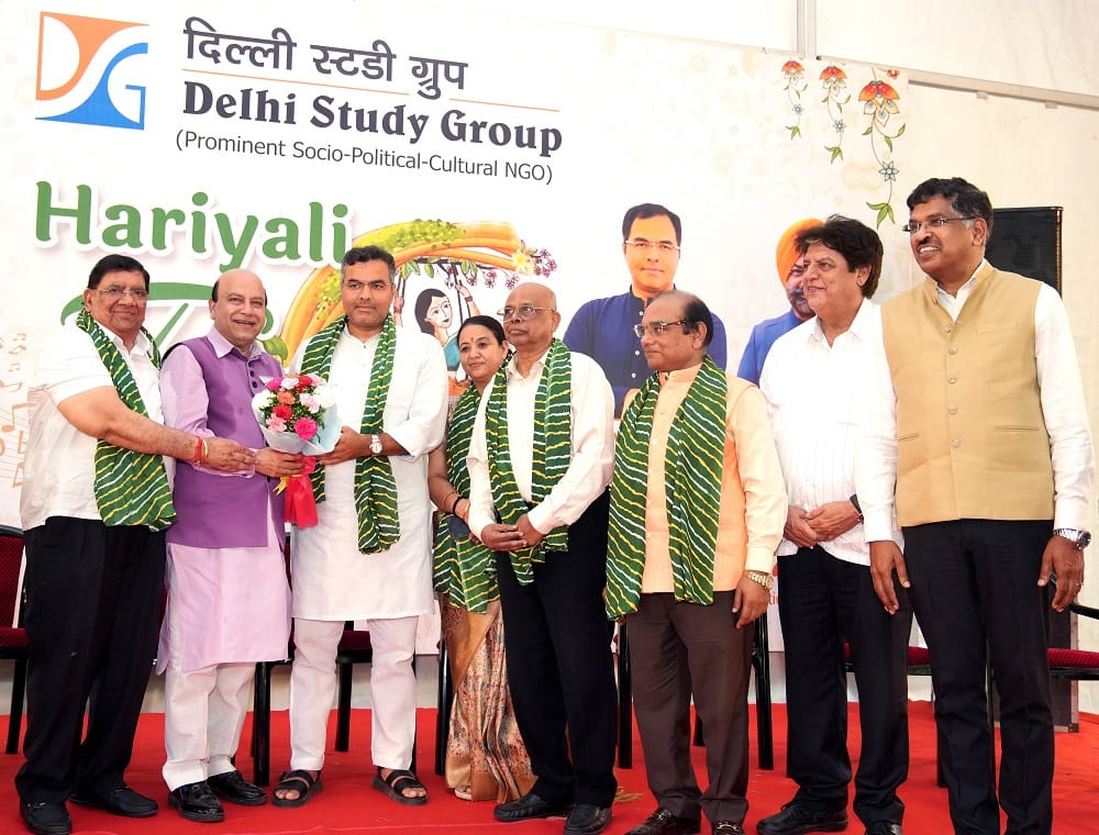 दिल्ली स्टडी ग्रुप का हरियाली तीज उत्सव: संस्कृति और सौहार्द का अद्भुत संगम