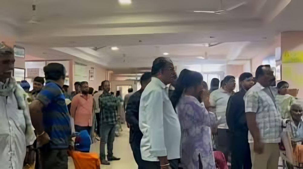कर्नाटक के हासन जिले में दिल के दौरे से 21 लोगों की मृत्यु कर्नाटक के हासन जिले में दिल के दौरे से 21 लोगों की मृत्यु