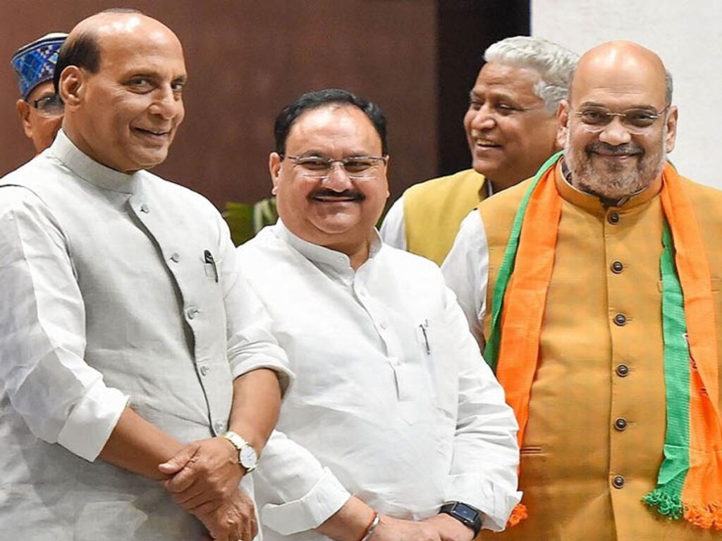 बीजेपी ने बदले 16 राज्यों के अध्यक्ष, नए राष्ट्रीय अध्यक्ष के चुनाव की तैयारी तेज बीजेपी ने बदले 16 राज्यों के अध्यक्ष, नए राष्ट्रीय अध्यक्ष के चुनाव की तैयारी तेज