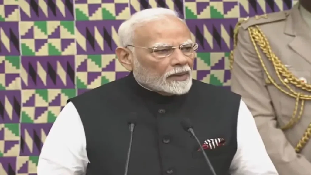 पीएम मोदी ने घाना की संसद को संबोधित किया: लोकतंत्र और विकास पर जोर