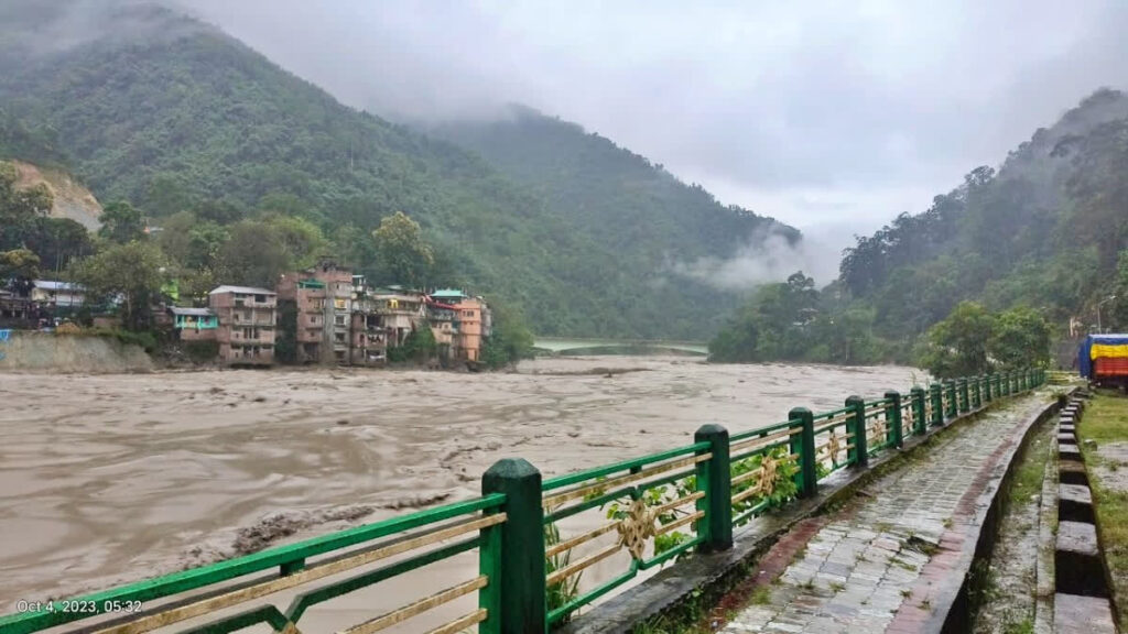 ‘चीन के हाथों में ‘तीस्ता नदी ग्रैंड प्रोजेक्ट’ 'चीन के हाथों में ‘तीस्ता नदी ग्रैंड प्रोजेक्ट'