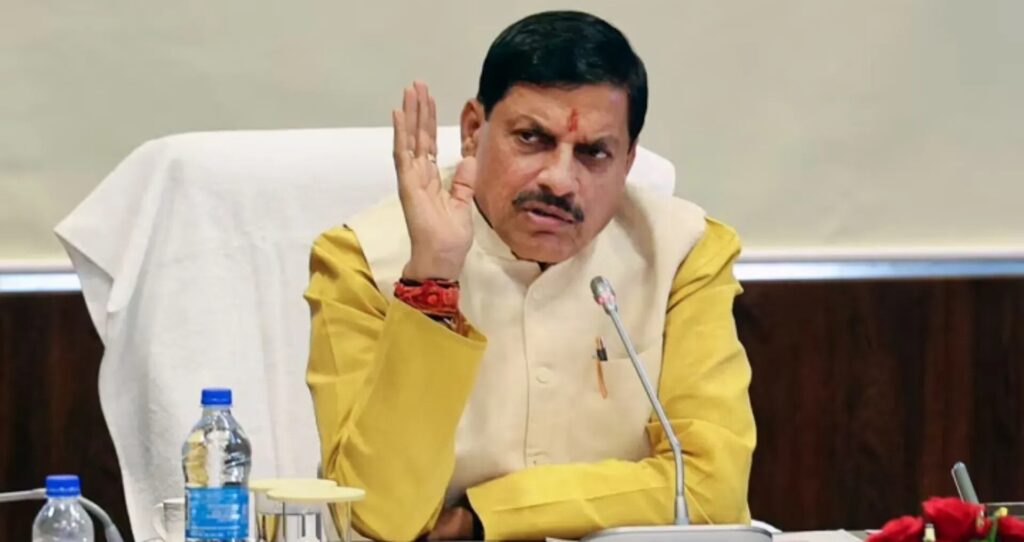 CM मोहन यादव के ऑफिस में 19 महीनों में 19 IAS अधिकारियों के तबादले