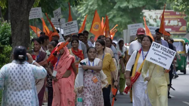 बांग्लादेश : अल्पसंख्यक लड़कियों पर बढ़ते यौन अपराध सरकार पर सवाल बांग्लादेश : अल्पसंख्यक लड़कियों पर बढ़ते यौन अपराध सरकार पर सवाल