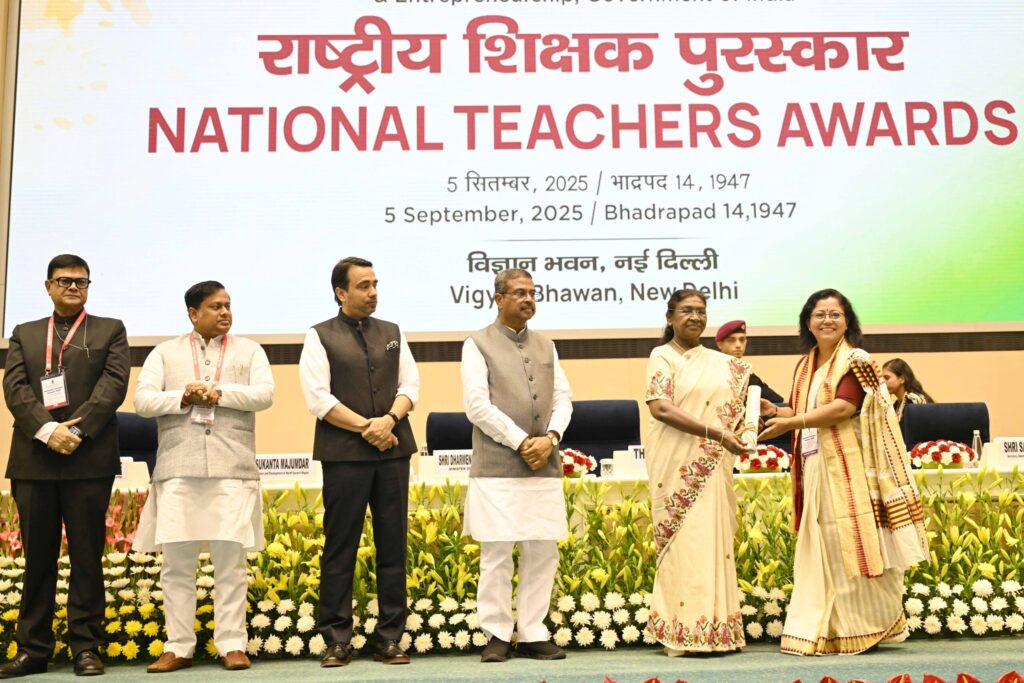 राष्ट्रपति ने किया शिक्षकों को सम्मानित, शिक्षा में समानता पर जोर president-murmu-teachers-day-speech