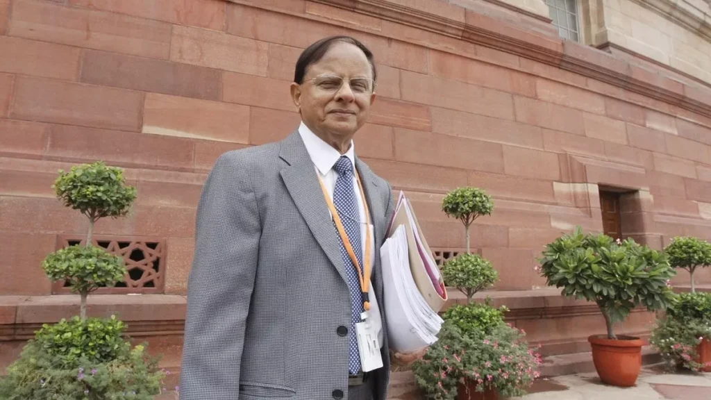 सरकार की पहल: विदेशों से लौटें भारतीय पेशेवर, विकास के लिए दें योगदान विदेशों से लौटें भारतीय पेशेवर विकास के लिए दें योगदान