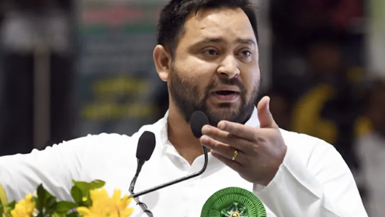अपने नेता को जानें: तेजस्वी यादव – बिहार के युवा राजनेता या कागज़ी वादे? अपने नेता को जानें तेजस्वी यादव