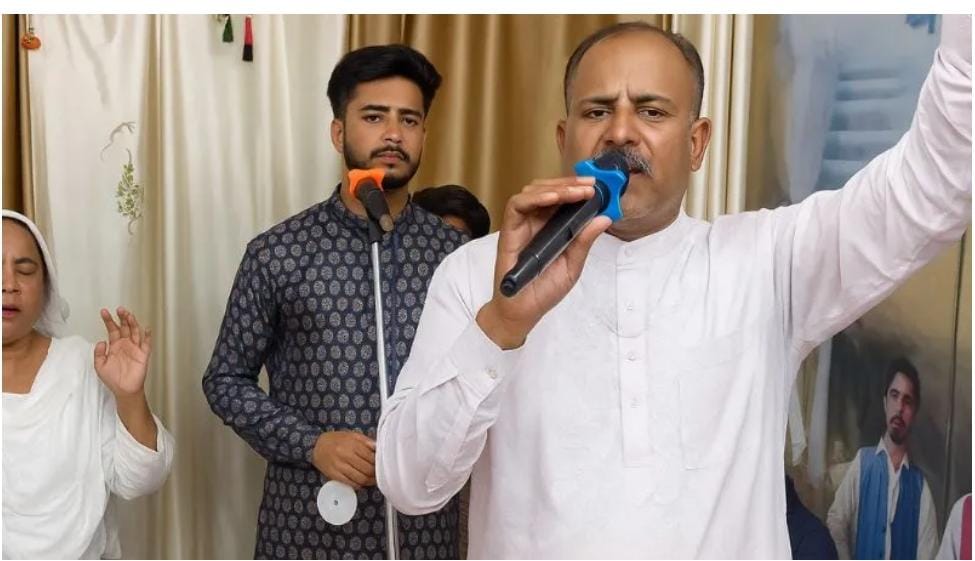बीमारी ठीक करने के नाम पर धर्मांतरण का खेल! राजस्थान के श्रीगंगानगर में बाप-बेटे ने 25 परिवारों को बनाया ईसाई बीमारी ठीक करने के नाम पर धर्मांतरण का खेल! राजस्थान के श्रीगंगानगर में बाप-बेटे ने 25 परिवारों को बनाया ईसाई