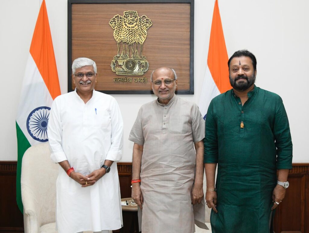 पर्यटन और संस्कृति मंत्रालय की प्रमुख पहलों की उपराष्ट्रपति ने की सराहना