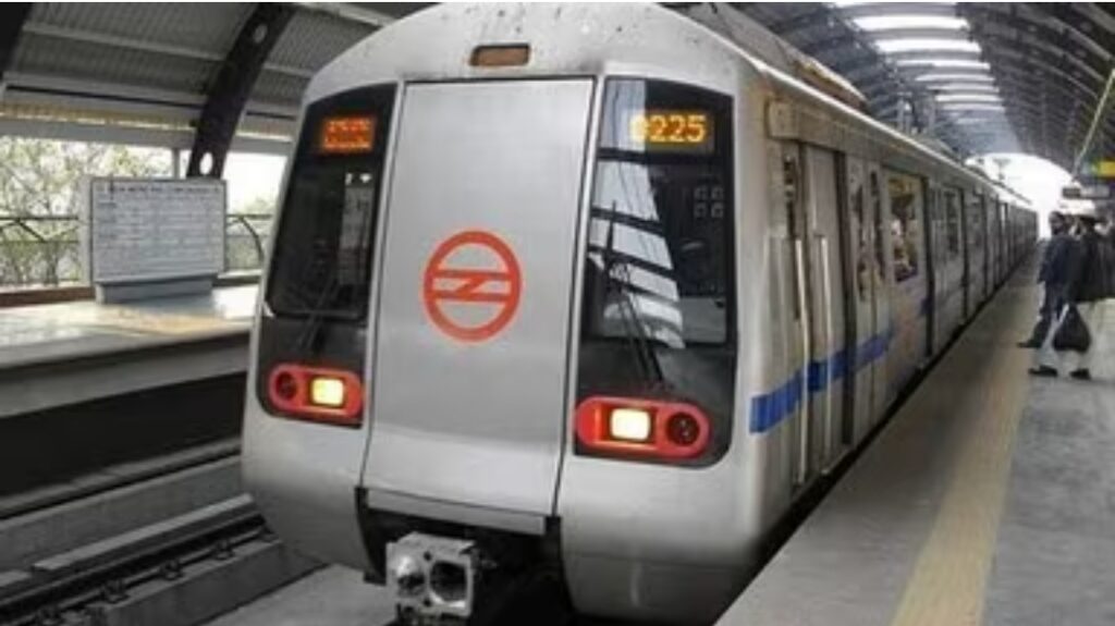 दिल्ली मेट्रो ब्लू लाइन प्लेटफॉर्म विस्तार: लाखों यात्रियों को मिलेगी बड़ी राहत