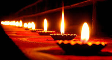 दीपावली और सनातन परंपरा पर उठते प्रश्न दीपावली और सनातन परंपरा पर उठते प्रश्न