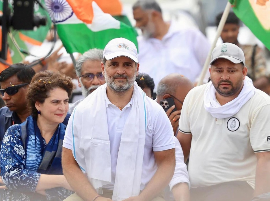 महागठबंधन में ‘तेजस्वी प्रण’ पर मंथन: राहुल गांधी की अनुपस्थिति के मायने