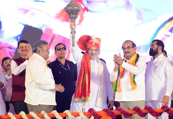 अमित शाह ने अहिल्यानगर में विखे पाटिल चीनी मिल का विस्तार उद्घाटित किया अमित शाह ने अहिल्यानगर में विखे पाटिल चीनी मिल का विस्तार उद्घाटित किया