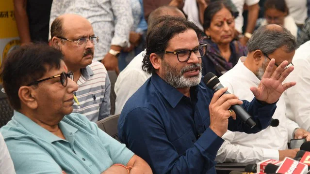 प्रशांत किशोर का बड़ा ऐलान: बिहार चुनाव 2025 में नहीं लड़ेंगे, बोले – NDA की हार तय, जन सुराज के लिए 150 से कम सीटें हार मानी जाएगी