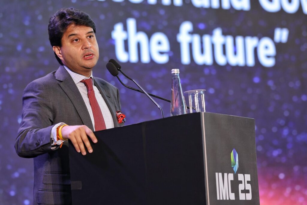 भारत तीसरी सबसे बड़ी डिजिटल शक्ति: सिंधिया ने IMC 2025 में कहा भारत तीसरी सबसे बड़ी डिजिटल शक्ति सिंधिया ने IMC 2025 में कहा