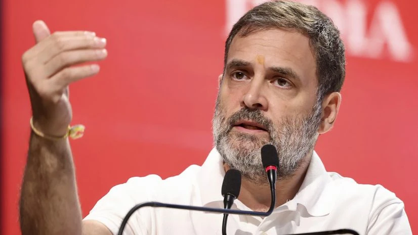 राहुल गांधी के ‘फिशिंग एक्ट’ पर तेजप्रताप यादव और बीजेपी का तंज