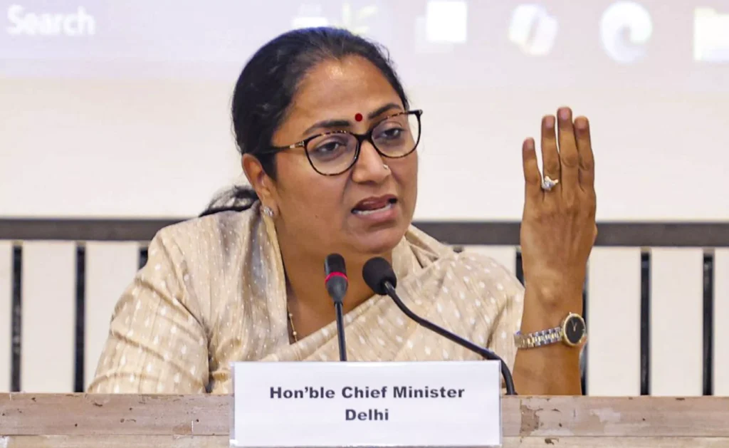 रेखा गुप्ता ने पीतमपुरा के तीन मेट्रो स्टेशनों के नाम बदलने का ऐलान किया