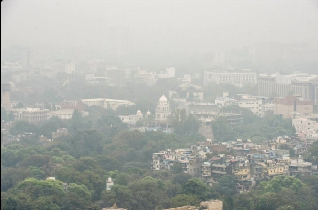 दिल्ली में प्रदूषण से हर साल 17,000 से ज्यादा मौतें — हाई ब्लड प्रेशर और डायबिटीज से भी बड़ा खतरा