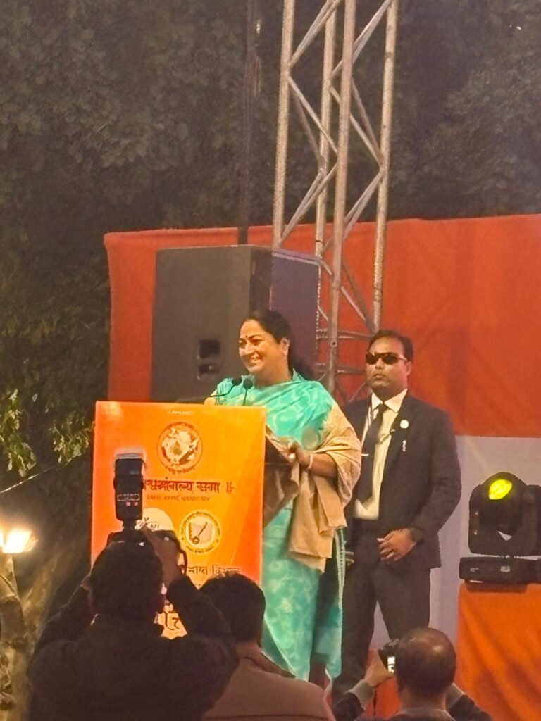 यमुना तट पर 2000 महिलाओं ने की ‘महाशक्ति आराधना’
